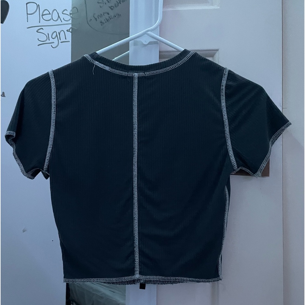 basic crop top - Picture 2 of 2